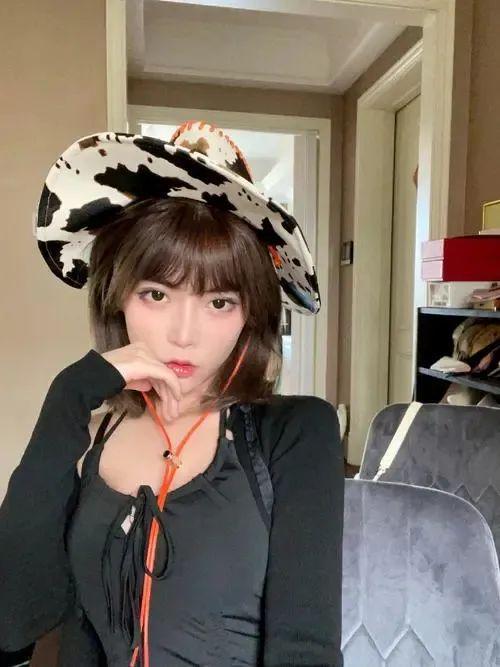 娱乐吃瓜君周淑怡,娱乐吃瓜界的风云人物  第3张